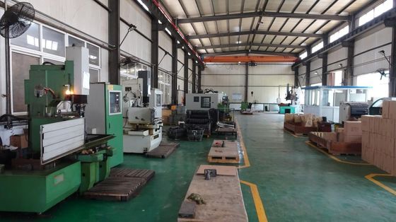 Polishing Custom Plastic Mould Maker for High Level Injection Plastic Parts and Die Casting Part Fabricator